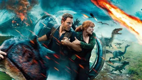 Personagens e dinossauro em arte de Jurassic World